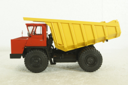 Белаз-7526 карьерный самосвал, красный/желтый, Н006, Наш Автопром 1:43