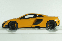 McLaren 675LT 2016 McLaren orange, 76048, AutoArt 1:18
