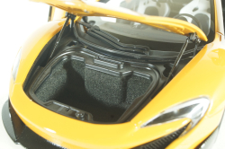 McLaren 675LT 2016 McLaren orange, 76048, AutoArt 1:18
