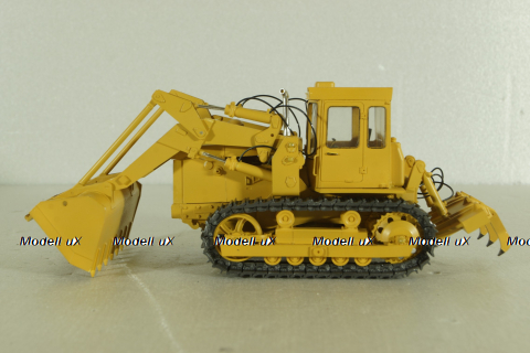 ТО-10А погрузчик на базе Т-130, трактор желтый, Трэкс 1:43