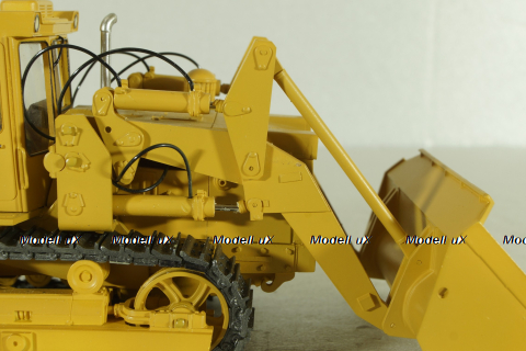 ТО-10А погрузчик на базе Т-130, трактор желтый, Трэкс 1:43