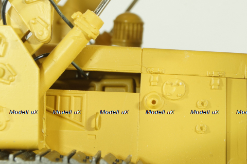 ТО-10А погрузчик на базе Т-130, трактор желтый, Трэкс 1:43