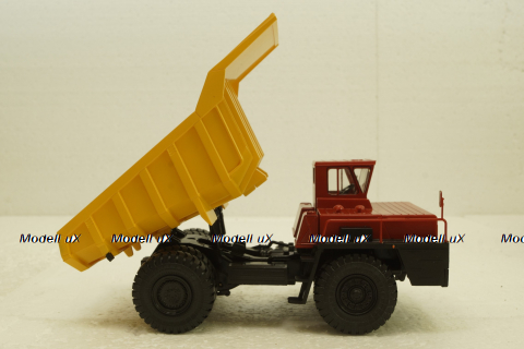 Белаз-540А карьерный самосвал, красный/желтый, Н002, Наш Автопром 1:43