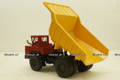 Белаз-540А карьерный самосвал, красный/желтый, Н002, Наш Автопром 1:43