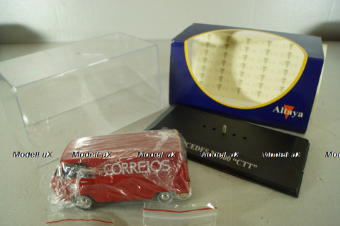 Mercedes N1000 Portuguese post CTT 1969, red, Altaya 1:43