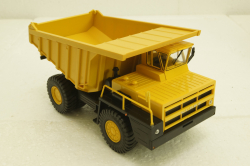 Белаз-7526 карьерный самосвал, желтый, Н006 Наш Автопром 1:43