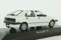 Renault 19 1995 white, 940113700, Maxichamps  1:43 Уценка!