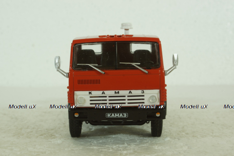 Камаз-54112 тягач, крассный, Автолегенды СССР, Грузовики, 1:43