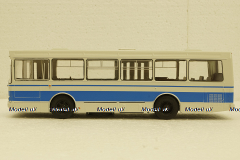 ЛАЗ-4202, арт. 900346, Советский Автобус 1:43