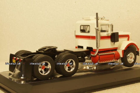 White Western Star 4864, 1970, TR107, IXO 1:43