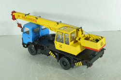 КС-3577 Ивановец, автокран на шасси Маз-5337, синий/желтый,  собран из кита, AVD models 1:43