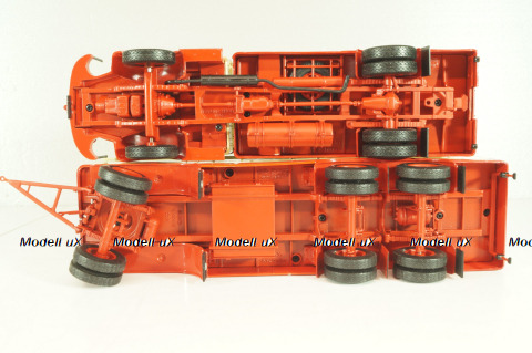 Krupp Titan with trailer "Hemmersam & Rasmussen" Lubeck, cream/red,  Minichamps 1:43