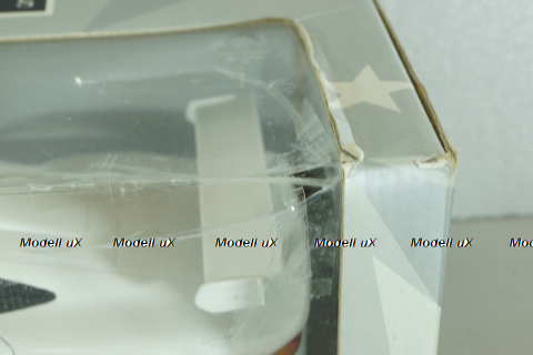 Porsche 911 GT 1 1996, white, 180966600, UT Models 1:18