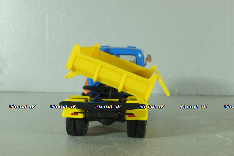 Маз-5111 грузовик с самосвальным кузовом с 3-х стр. разгрузкой 1977, синий/желтый, Н978, Наш Автопром 1:43