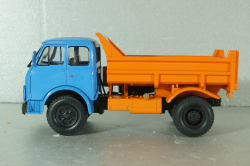 Маз-5549 грузовик с самосвальным кузовом 1983, синий/оранжевый, Наш Автопром 1:43