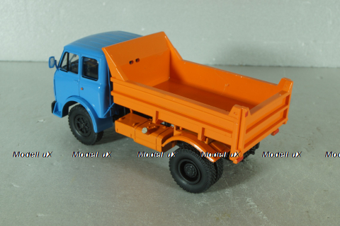 Маз-5549 грузовик с самосвальным кузовом 1983, синий/оранжевый, Наш Автопром 1:43