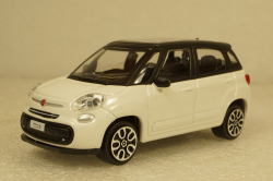 Fiat 500L 2012 white, Burago 1:43
