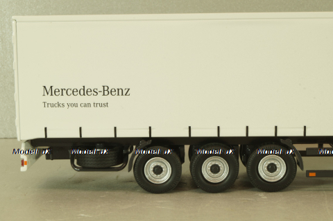 Mercedes-Benz Actros FH25 GigaSpace 4x2 2012 with semi-trailer "Mercedes-Benz", green/silver, 8622/03, NZG 1:50