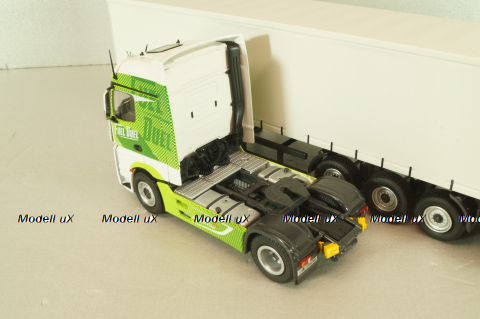 Mercedes-Benz Actros FH25 GigaSpace 4x2 2012 with semi-trailer "Mercedes-Benz", green/silver, 8622/03, NZG 1:50