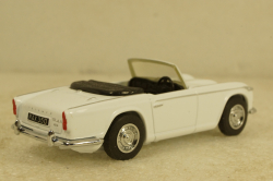 Triumph TR4A IRS, 1965 white, Dinky Toys 1:43