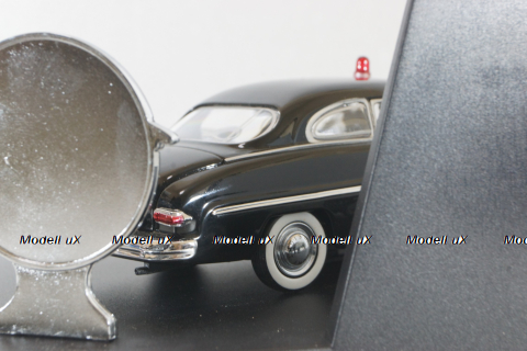 Mercury Club Coupe Police 1949, Universal Hobbies 1:43