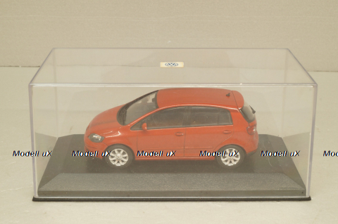 Volkswagen Golf Plus 2005 red 5M0099300A3X Minichamps 1:43