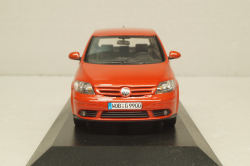 Volkswagen Golf Plus 2005 red 5M0099300A3X Minichamps 1:43