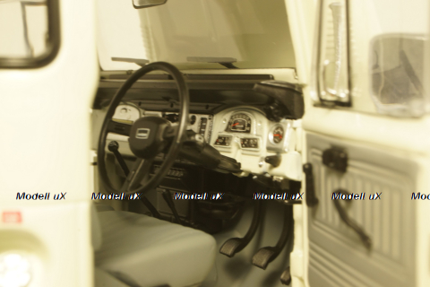 Toyota Land Cruiser 40 Pick Up 1960, white, 08958W, Kyosho 1:18