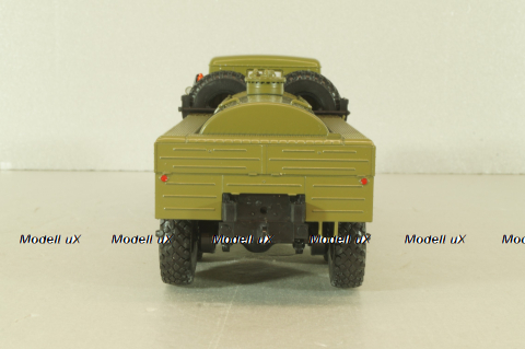 АКЦ-4-214М топливливозаправщик, на шасси Краз-214, хаки, Легендарные грузовики СССР №110, Modimio 1:43