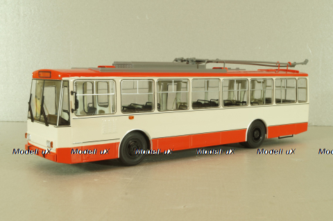 Skoda 14TR троллейбус 1980, белый/красный, Автоистория 1:43