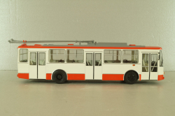 Skoda 14TR троллейбус 1980, белый/красный, Автоистория 1:43