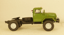Зил-131 4х4 тягач, хаки, Алник 1:43