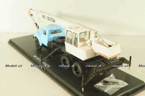 КС-3575А (133ГЯ) Автокран на шасси Зил-133ГЯ 1979, голубой/серый, SSM1609, SSM 1:43