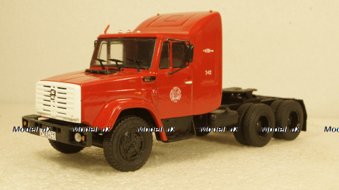 Зил-133-05А тягач красный, Алник43 1:43
