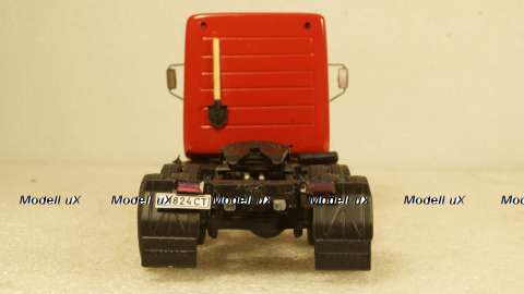 Зил-133-05А тягач красный, Алник43 1:43