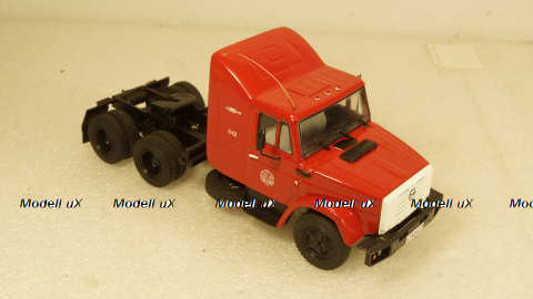 Зил-133-05А тягач красный, Алник43 1:43