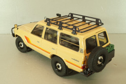 Toyota Land Cruiser 60 1981, beige, w/roof rack + (08956XBE), KYO8956XE, Kyosho 1:18