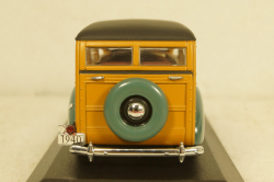 Ford De Luxe 1940, green/wood, 100 years Ford Motor Company, Minichamps 1:43