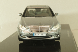 Mercedes S 500 (W221) 2006, grey, B66962221, Autoart 1:43