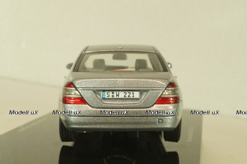 Mercedes S 500 (W221) 2006, grey, B66962221, Autoart 1:43