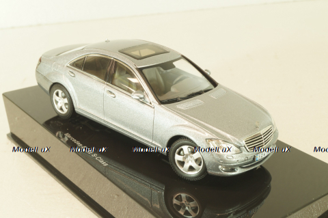 Mercedes S 500 (W221) 2006, grey, B66962221, Autoart 1:43
