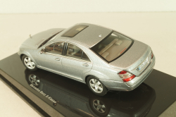 Mercedes S 500 (W221) 2006, grey, B66962221, Autoart 1:43