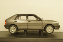 Lancia Delta HF Integrale 8V 1987 - grey metallic, SunStar 1:18