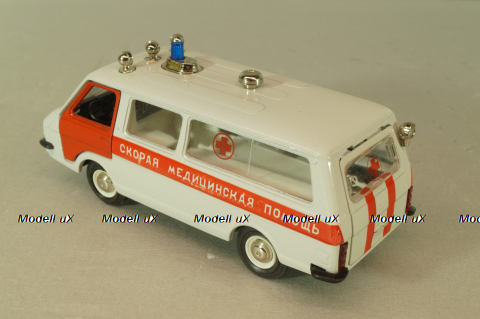 Раф-22031, скорая медицинская помощь, бело-серый, октябрь 1991, Тантал/Радон 1:43
