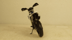 Husqvarna FS 450 Supermoto white/Decorated, Burago 1:18