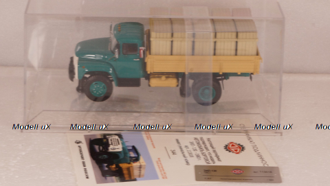 Зил-130 бортовой с грузом 1983 г. (Автоэкспорт), 113018, DiP Models 1:43