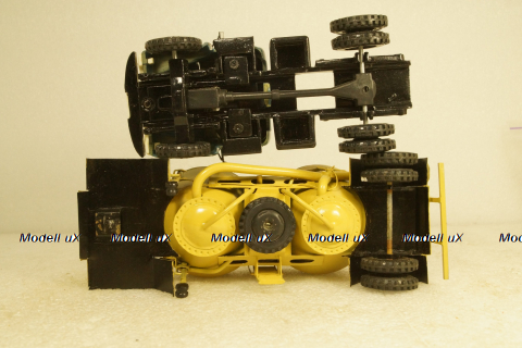 Зил-130В1 с п/прицепом  К4-АМГ Муковоз, 1:43