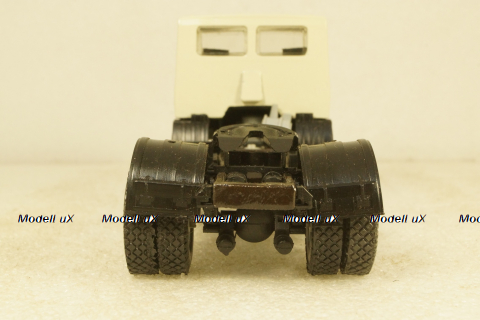 Маз-5357 тягач, Modus 90 1:43