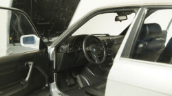 BMW 535I (E34) 1988 silver, 100024005 Minichamps, 1:18