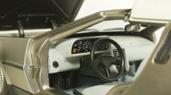 DeLorean DMC-12 1981, SunStar 1:18